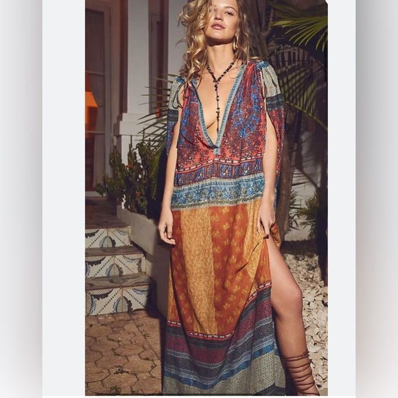 NWT Free People Rosalee Maxi Dress
Hooded Mix Floral Print Orange
retail $168 - Picture 1 of 7